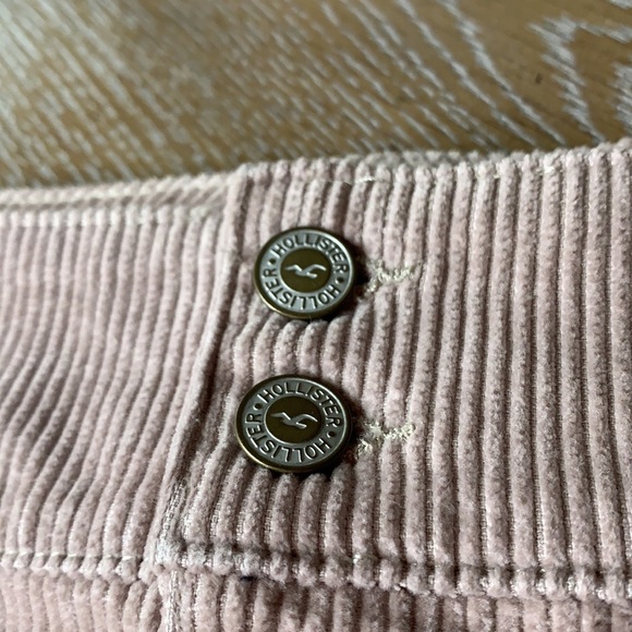 HOLLISTER Ultra High-Rise Corduroy Mini Skirt 11 - Picture 4 of 8